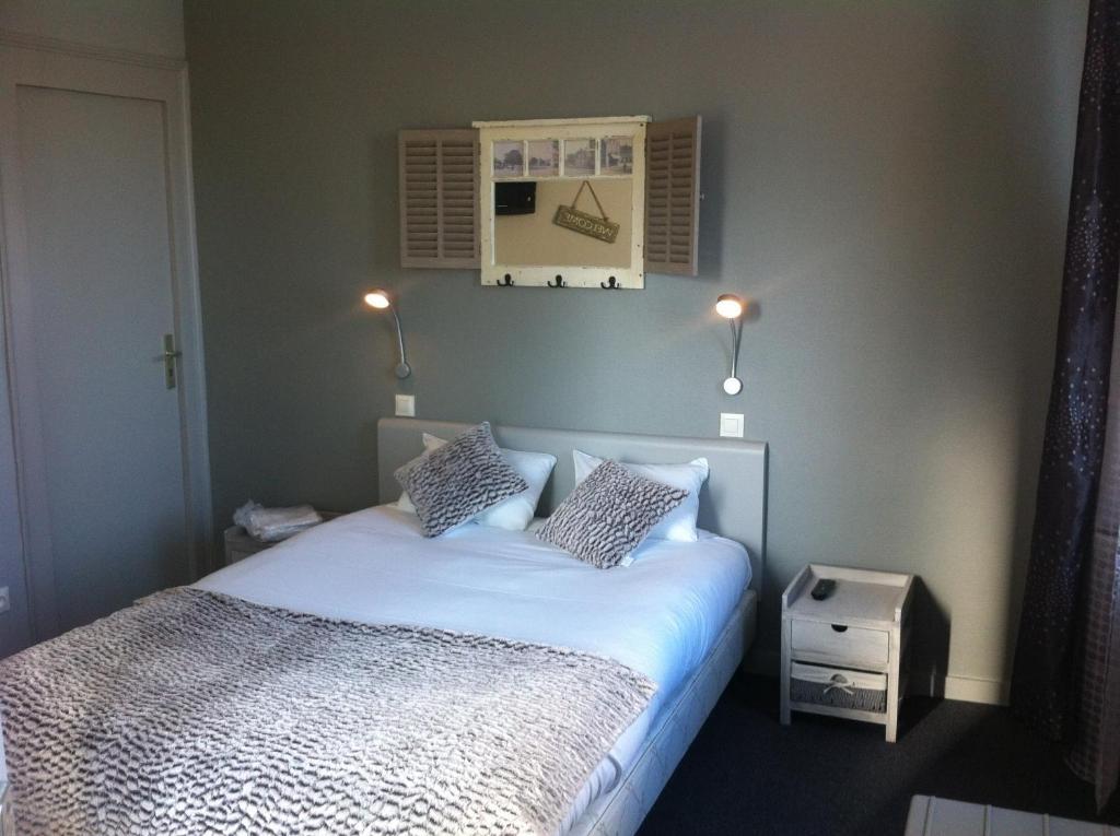 L'Escapade Hotel Carentan Room photo